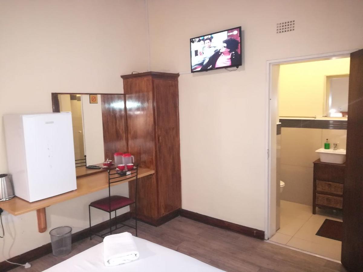 White House On Main Beaufort West